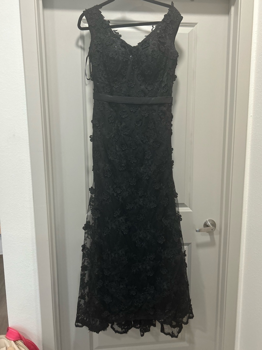 Elegant Black Floral Lace Evening Dress